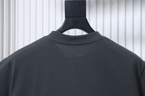 EM Sneakers Maison Margiela 25SS Embroidered Letter T-shirt Dark Gray