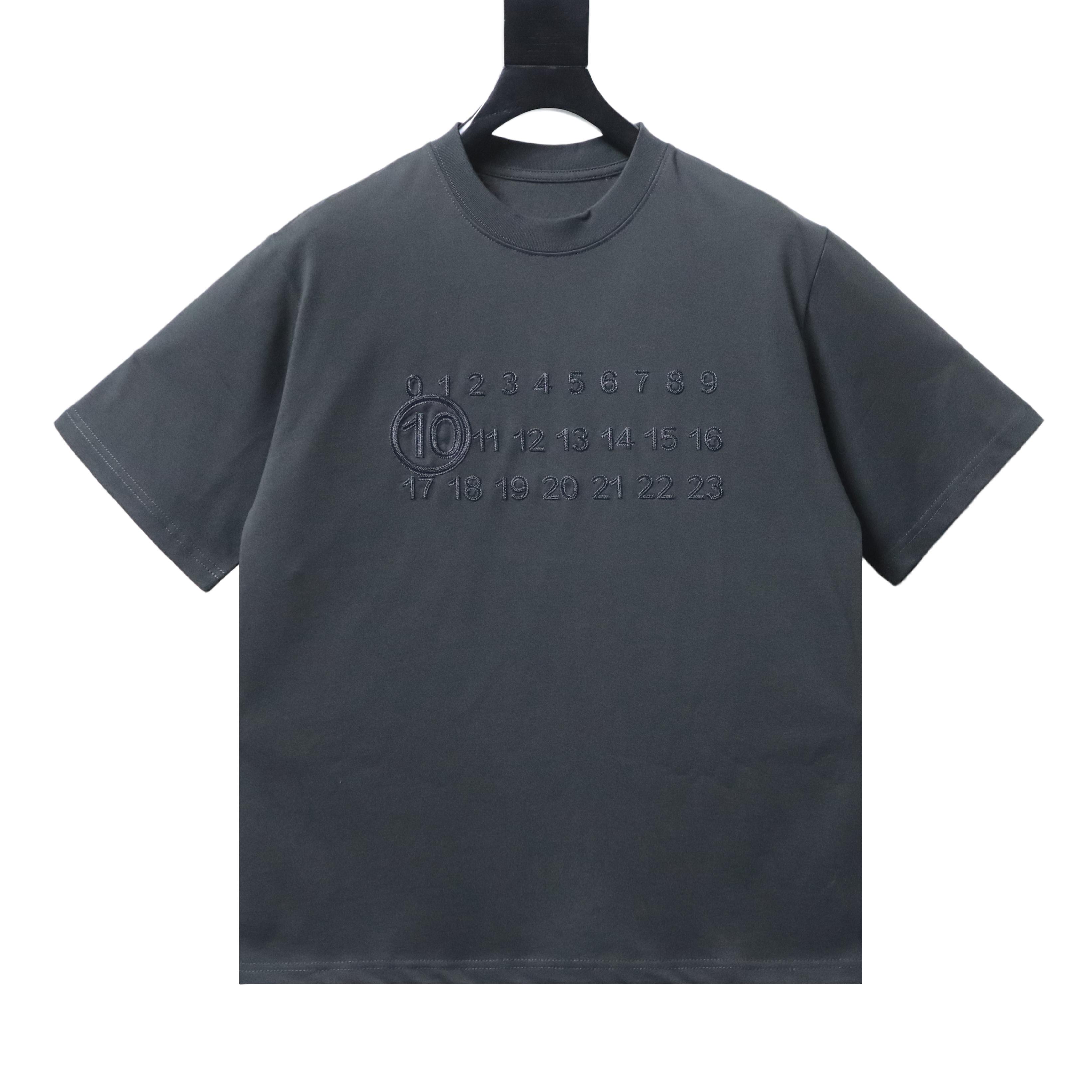 EM Sneakers Maison Margiela 25SS Embroidered Letter T-shirt Dark Gray