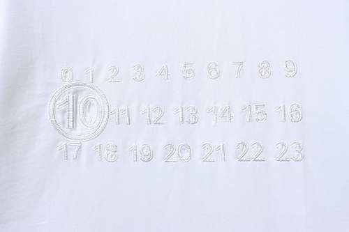 EM Sneakers Maison Margiela 25SS Embroidered Letter T-shirt White