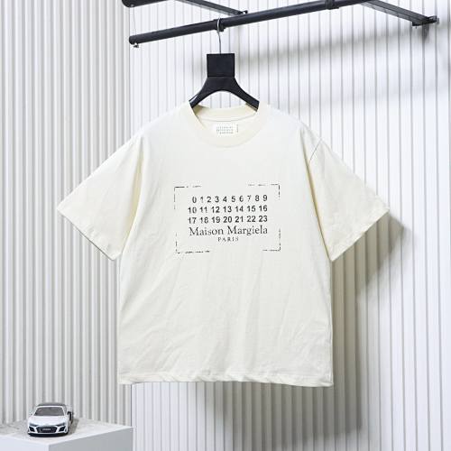 EM Sneakers Maison Margiela 26SS Distressed Digital Print T-Shirt Light Yellow