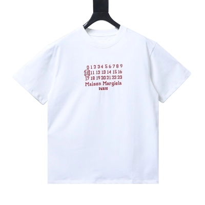 EM Sneakers Maison Margiela Digital Calendar Embroidered T-shirt White 01
