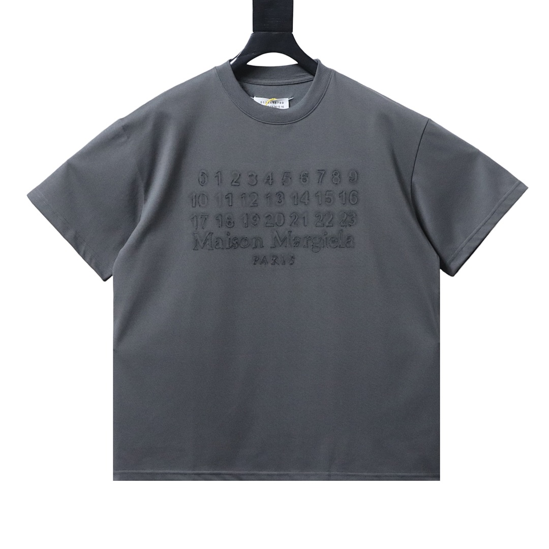EM Sneakers Maison Margiela M6 Embroidered Number Logo OT T-shirt Dark Gray