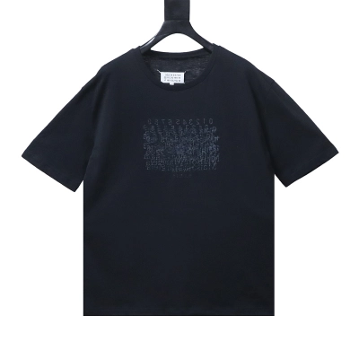 EM Sneakers Maison Margiela 26SS Mirrored Lettering T-shirt Black 01