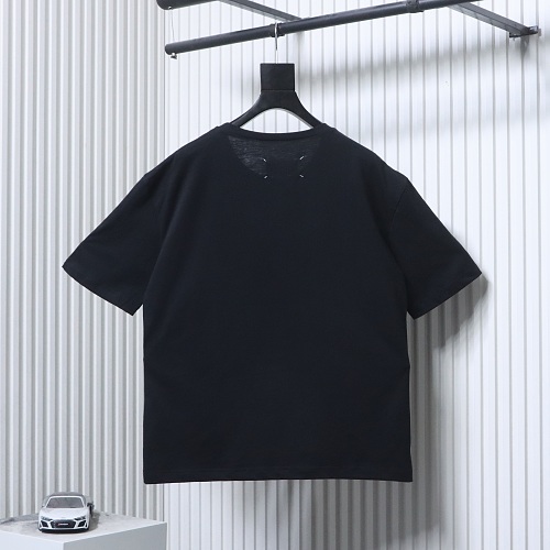 EM Sneakers Maison Margiela 26SS Mirrored Lettering T-shirt Black