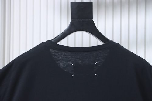 EM Sneakers Maison Margiela 26SS Mirrored Lettering T-shirt Black