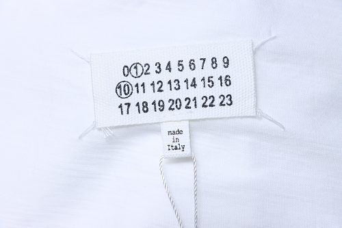 EM Sneakers Maison Margiela 26SS Mirrored Lettering T-shirt White
