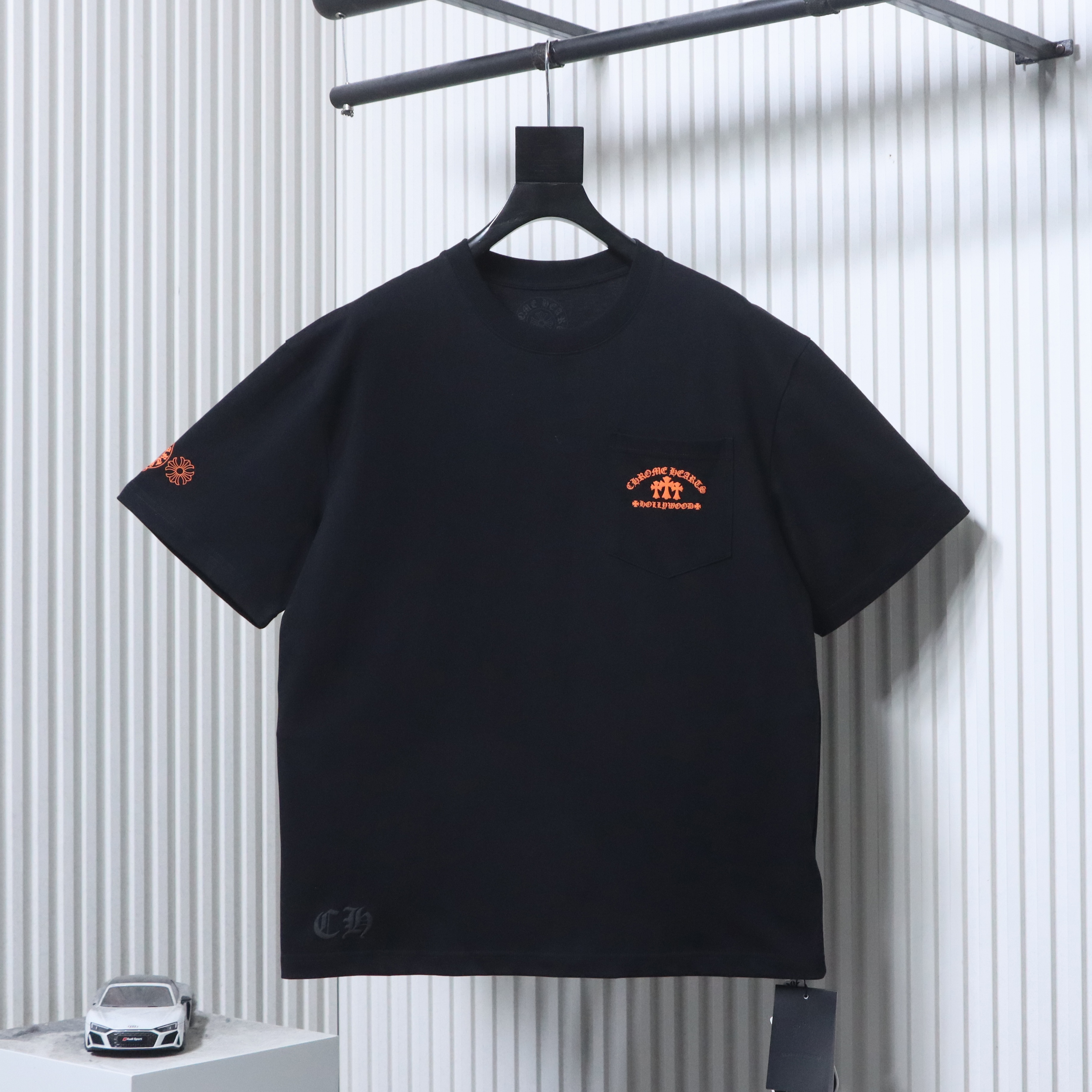EM Sneakers Chrome Hearts Triple Cross Hollywood Pocket T-Shirt Black /Orange
