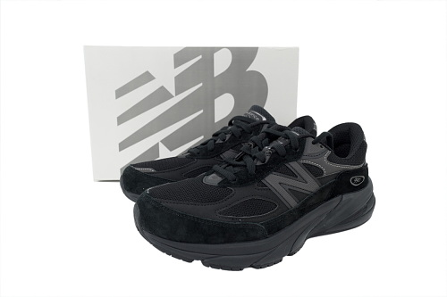 EM Sneakers New Balance 990v6 Made in USA Triple Black