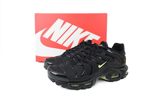 EM Sneakers Nike Air Max Plus Black Electric Light Green