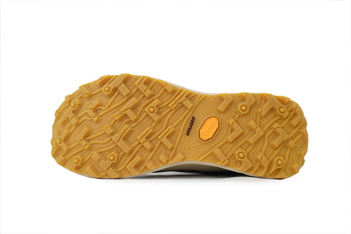 EM Sneakers Norda 002 Amaranth