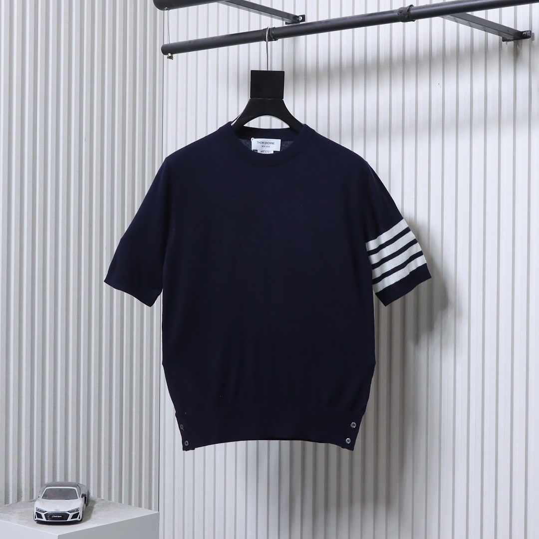 EM Sneakers Thom Browne Classic 4-Bar Striped Short-Sleeve Knit T-Shirt Navy