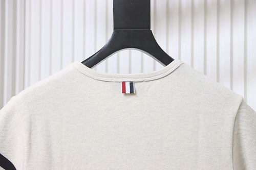 EM Sneakers Thom Browne Classic 4-Bar T-Shirt Beige
