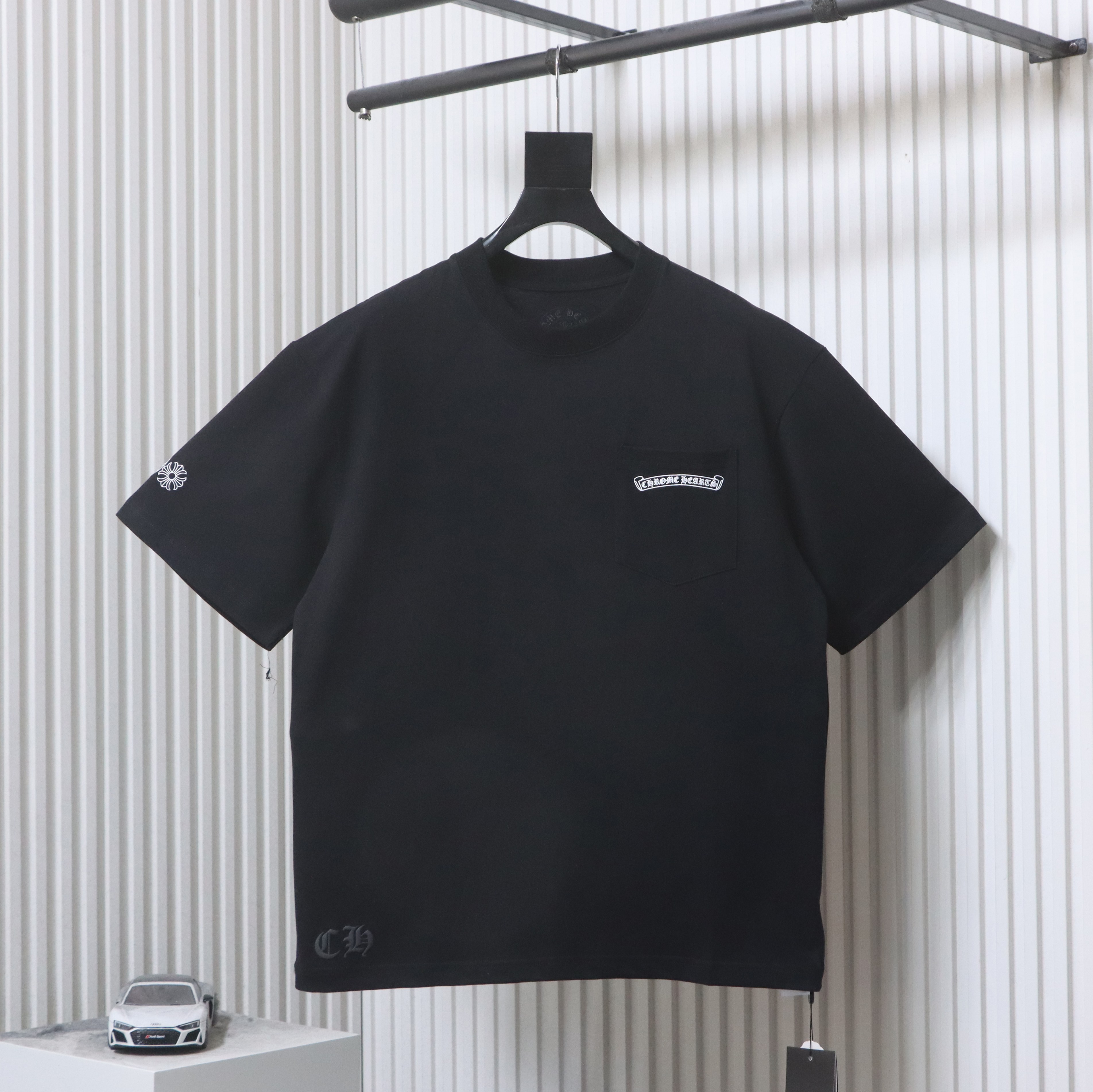 EM Sneakers Chrome Hearts Eye Chart Dagger Black T-shirt