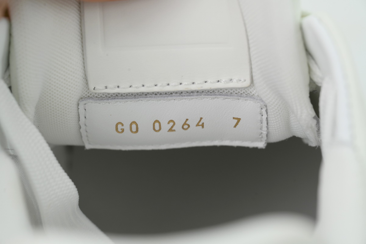 EM Sneakers Louis Vuitton Trainer Sneaker(NFC Chip Edition)Pink