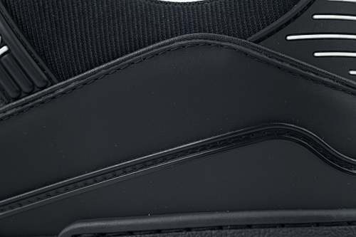 EM Sneakers Louis Vuitton Trainer(NFC Chip Edition)Black Embossed Monogram