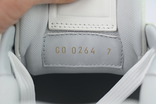 EM Sneakers Louis Vuitton Trainer(NFC Chip Edition)Cream White Grey Signature