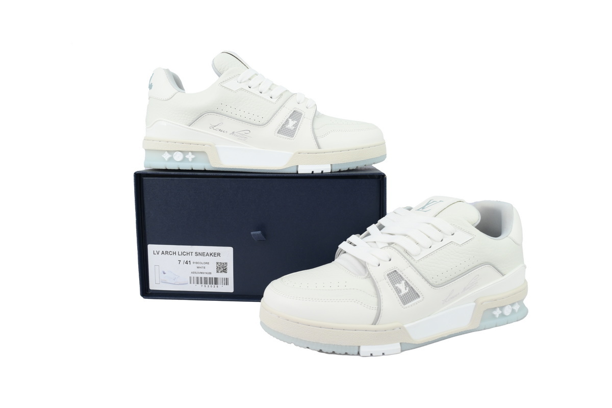 EM Sneakers Louis Vuitton Trainer(NFC Chip Edition)Cream White Grey Signature