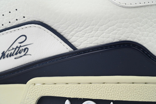 EM Sneakers Louis Vuitton Trainer(NFC Chip Edition)Low #54 Signature White Marine