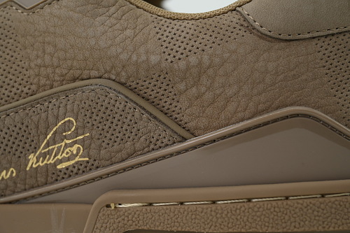 EM Sneakers Louis Vuitton Trainer Sneaker(NFC Chip Edition)Taupe Brown Damier Embossed