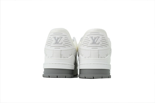 EM Sneakers Louis Vuitton Trainer Sneaker(NFC Chip Edition)White Gray