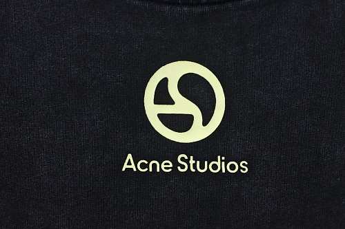 EM Sneakers Acne Studios Logo-embellished T-shirt Optical Black