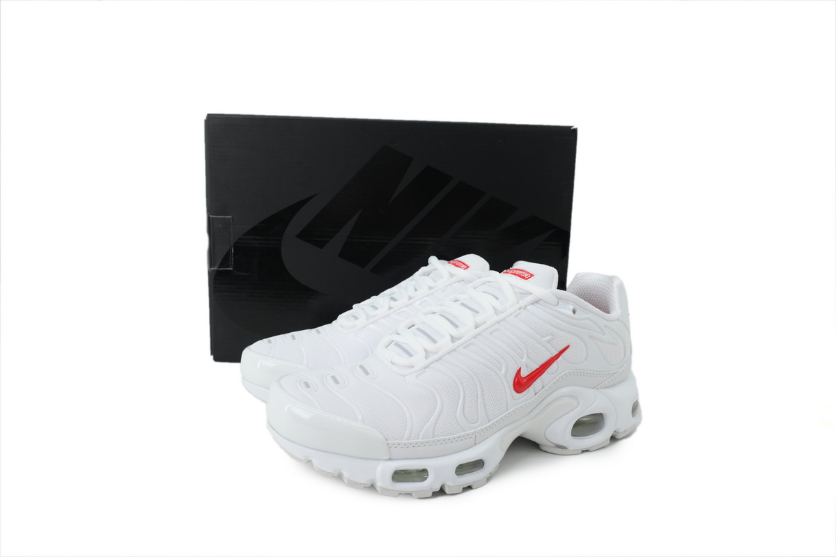 EM Sneakers Nike Air Max Plus × Supreme TN White