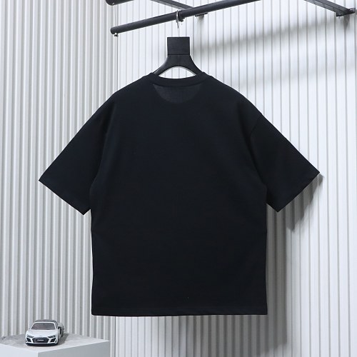 EM Sneakers Stone Island logo-print T-shirt Black