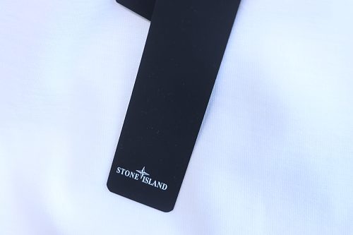 EM Sneakers Stone Island logo-print T-shirt White