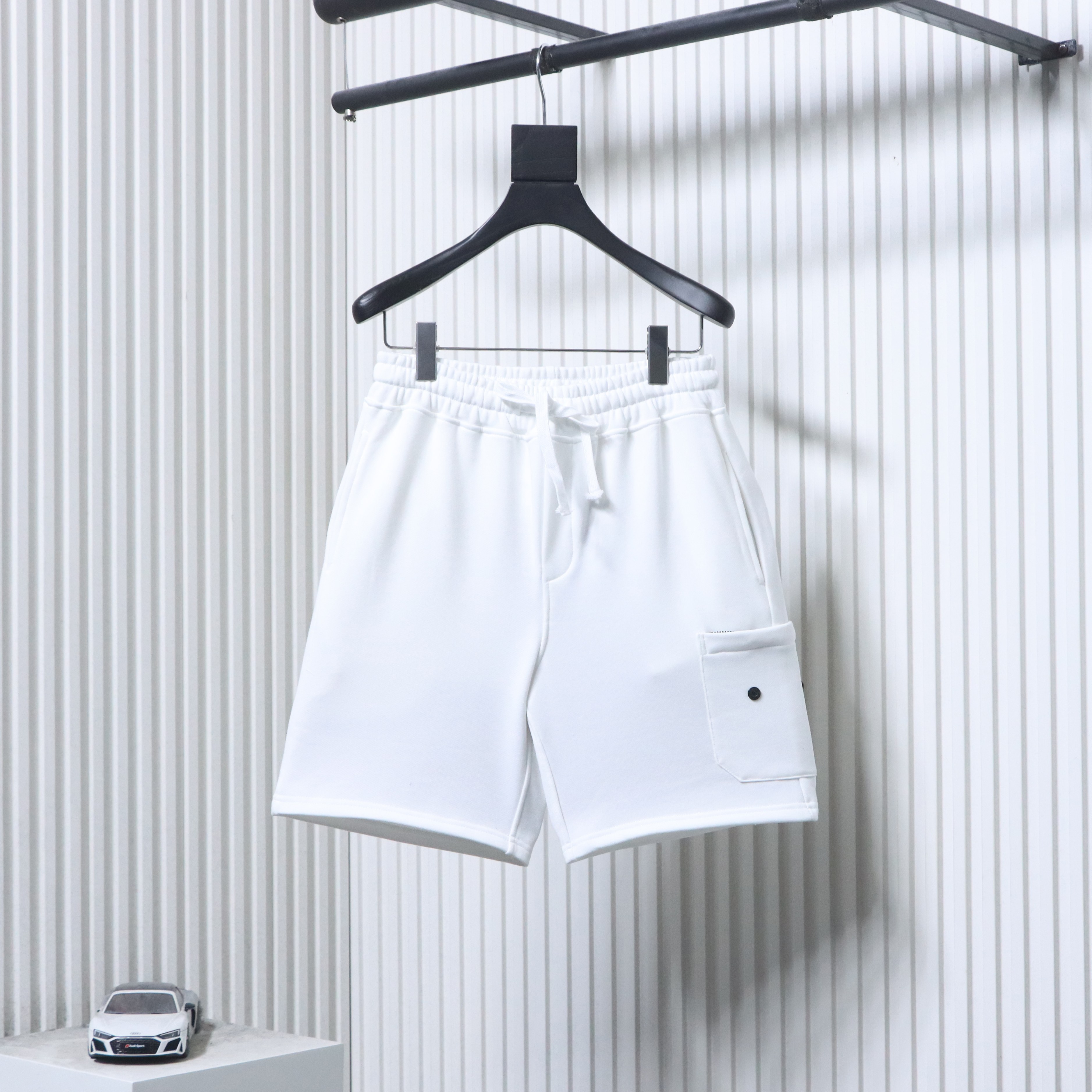 EM Sneakers Stone Island White Cotton Cargo Shorts
