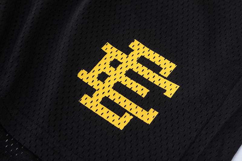 EM Sneakers Eric Emanuel EE Basic/Core Shorts (SS22) Black/Yellow