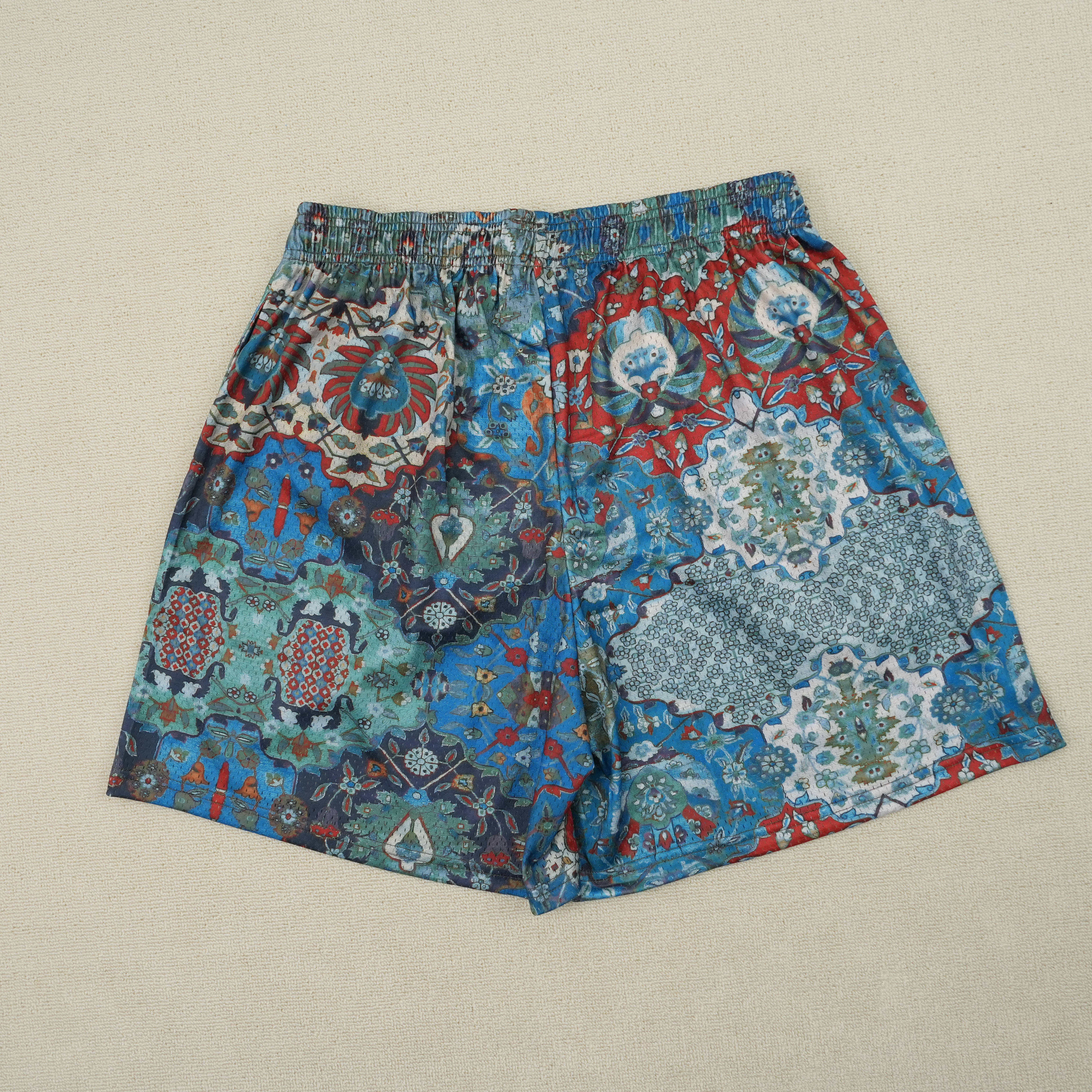 EM Sneakers Eric Emanuel EE Basic/Core Shorts Wallpaper/Red