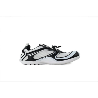 EM Sneakers Balenciaga Radar Black and White 02