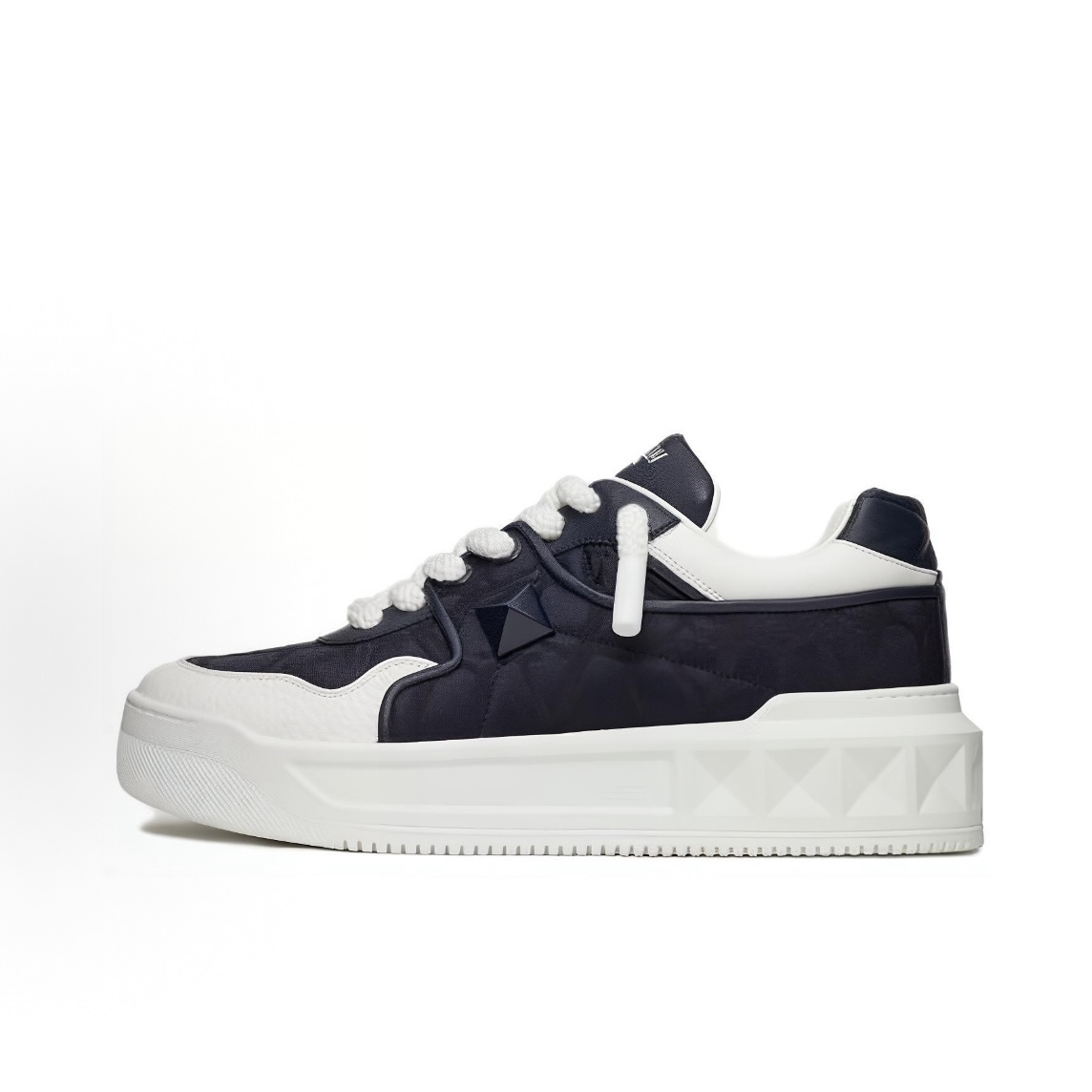EM Sneakers Valentino Garavani One Stud XL Toile Iconographe Sneakers Black and White