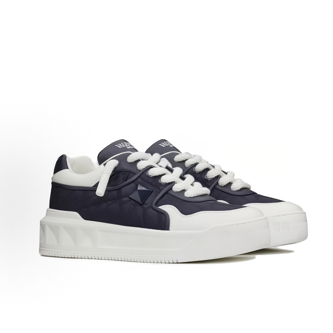 EM Sneakers Valentino Garavani One Stud XL Toile Iconographe Sneakers Black and White
