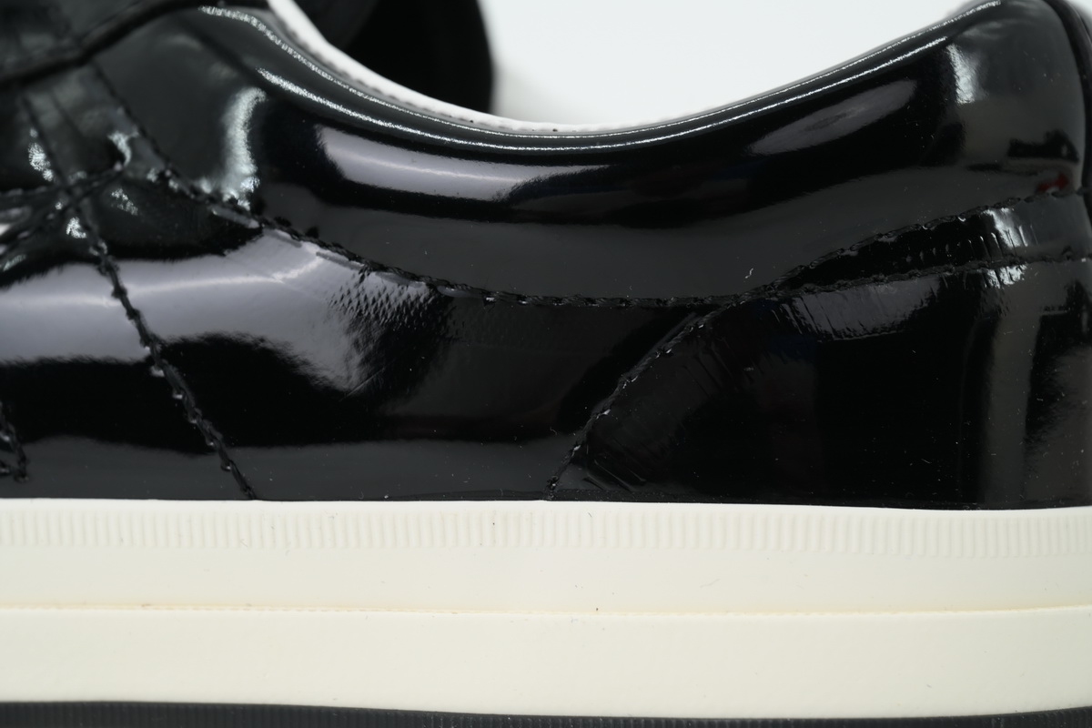 EM Sneakers Converse One Star Ox HanByeol Black