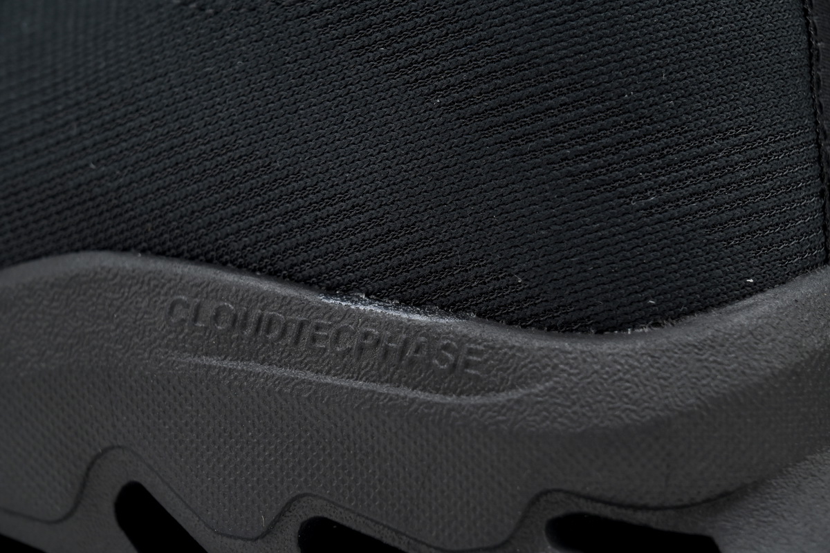 EM Sneakers On Cloudtilt All Black