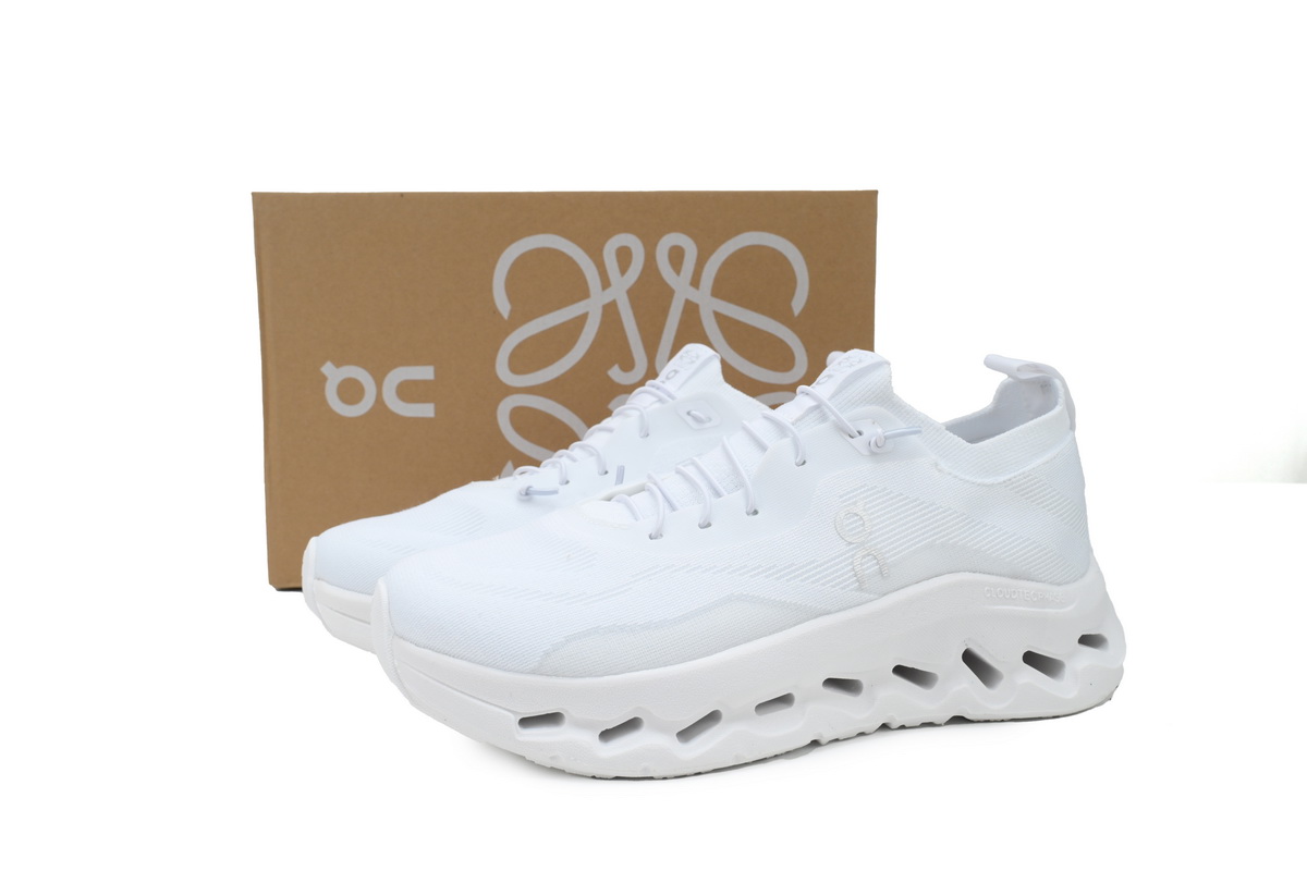 EM Sneakers On Cloudtilt All White