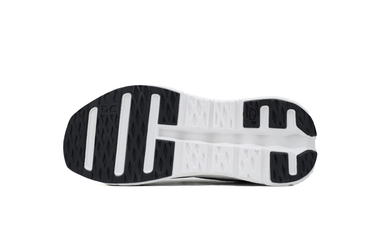 EM Sneakers On Cloudtilt 2 Black