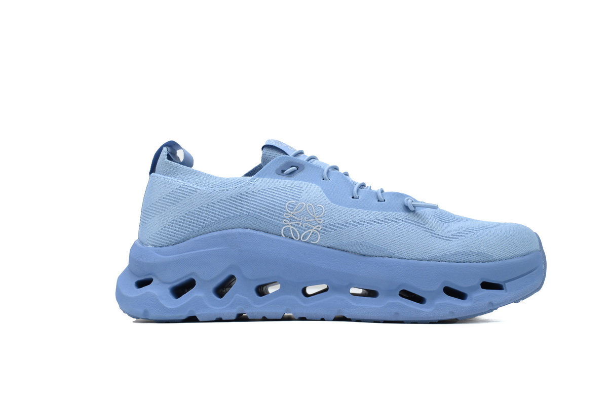 EM Sneakers On Cloudtilt Blue