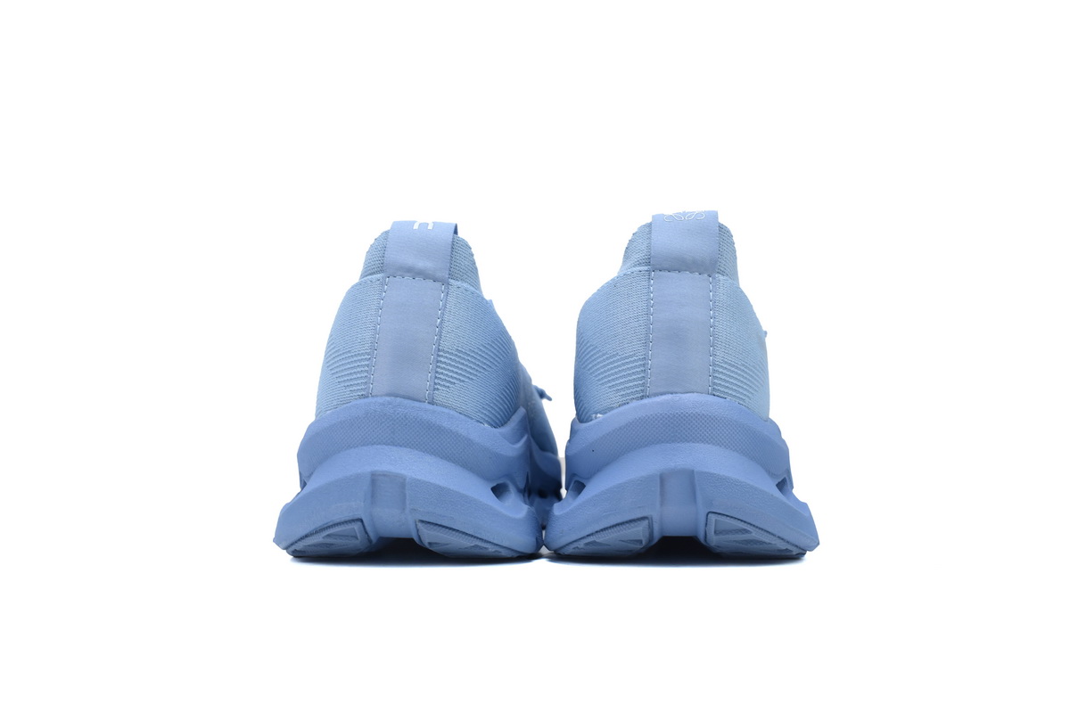 EM Sneakers On Cloudtilt Blue