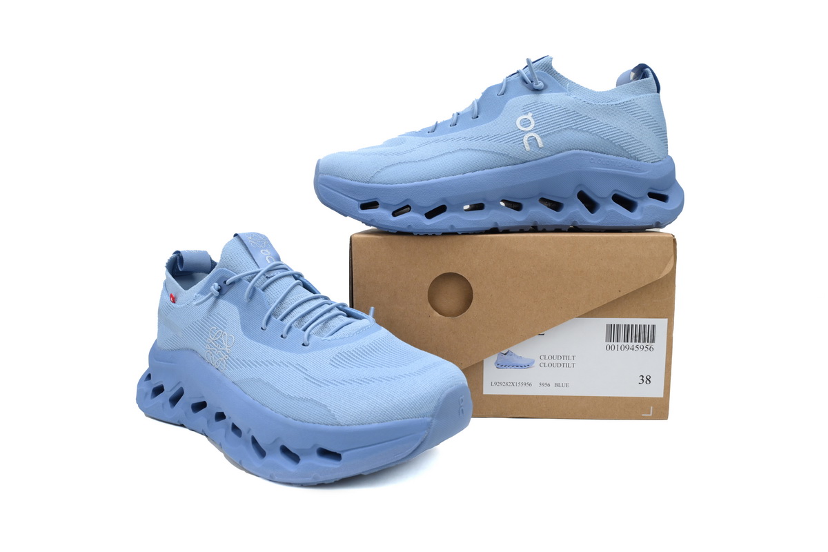 EM Sneakers On Cloudtilt Blue