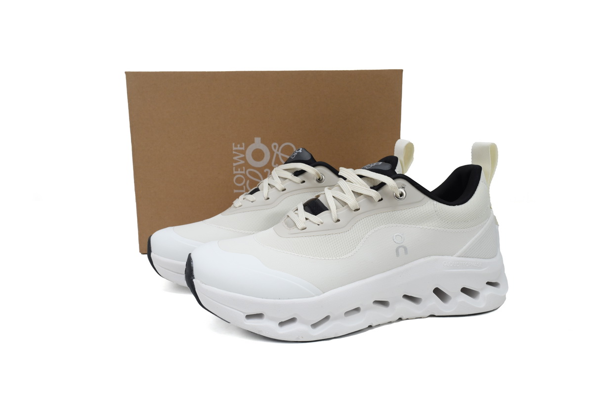 EM Sneakers On Cloudtilt 2 Sand White