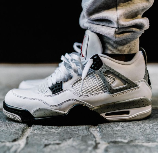 EM Sneakers Jordan 4 Retro White Cement (2016) review 0