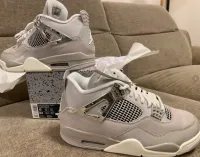 EM Sneakers Jordan 4 Retro Frozen Moments Low review 0