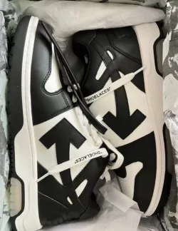 EM Sneakers OFF-WHITE Out Of Office Black And White review Silde App 01