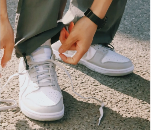 EM Sneakers Nike Dunk Low Grey Fog reviewed by