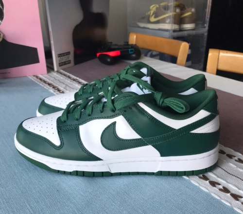 EM Sneakers Nike Dunk Low Michigan State reviewed by