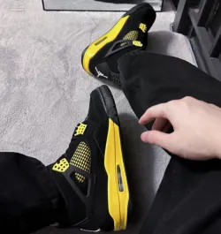 EM Sneakers Jordan 4 Retro Thunder (2023) (Special Offer) review Woo Noo