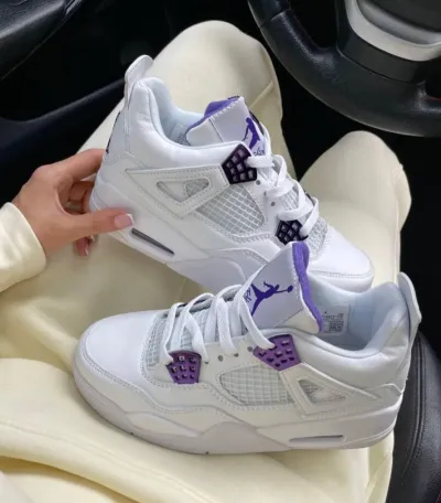 EM Sneakers Jordan 4 Retro Metallic Purple review Tikk Miol