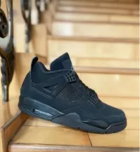 EM Sneakers Jordan 4 Retro Black Cat review 1